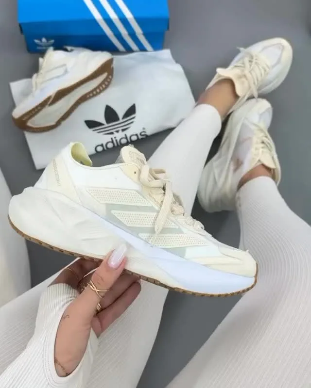 Adidas Boston 11 off-white
